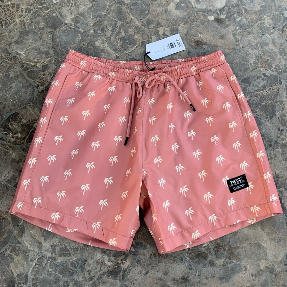 WeSC Zack Aop Swim Trunks Shorts Men’s Large Women’s XL Palm Trees Dusty Rose